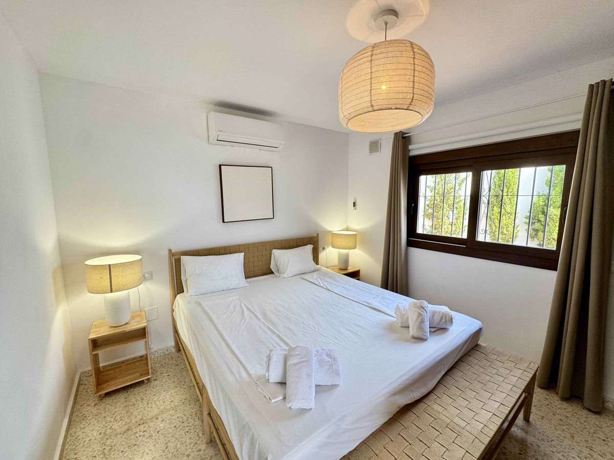 6 Bed Townhouse for sale in La Cala De Mijas Costa Del Sol, Málaga, Spain