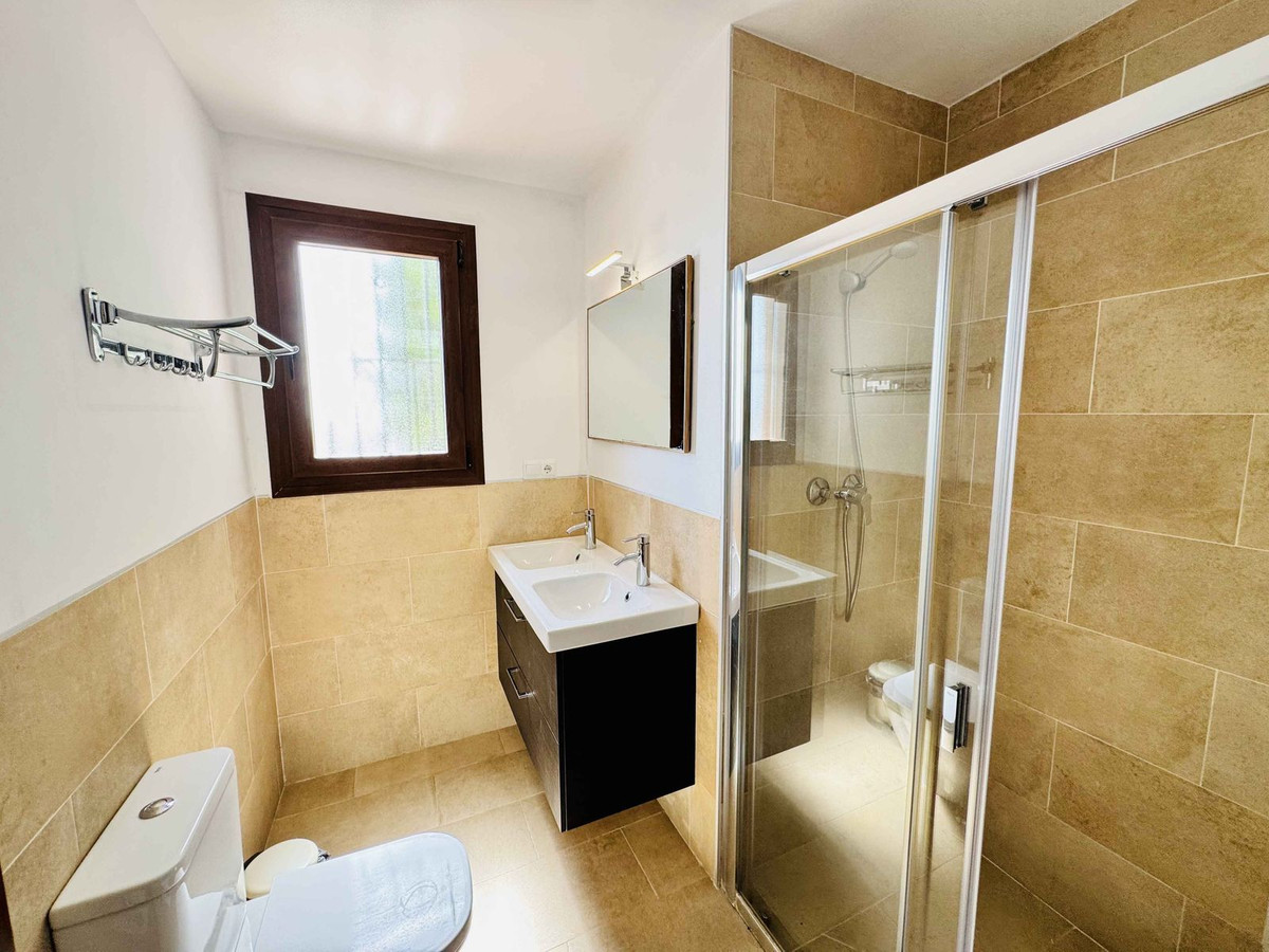 6 Bed Townhouse for sale in La Cala De Mijas Costa Del Sol, Málaga, Spain