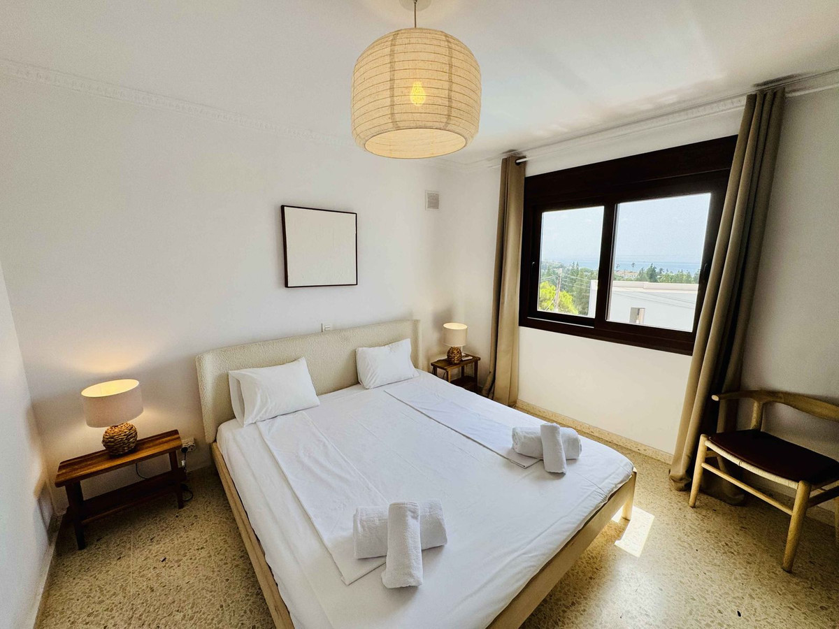 6 Bed Townhouse for sale in La Cala De Mijas Costa Del Sol, Málaga, Spain