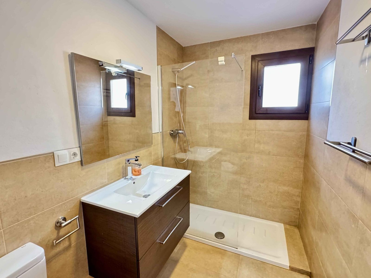 6 Bed Townhouse for sale in La Cala De Mijas Costa Del Sol, Málaga, Spain