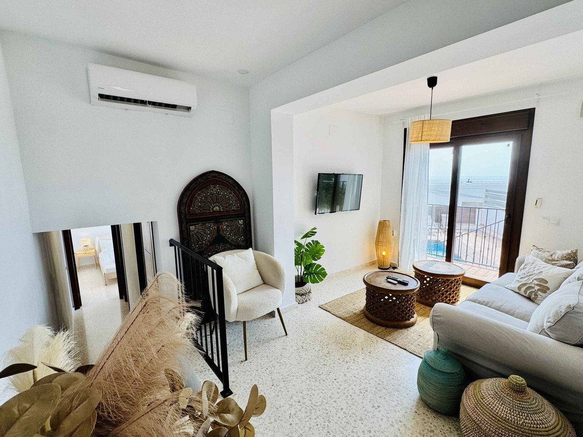 6 Bed Townhouse for sale in La Cala De Mijas Costa Del Sol, Málaga, Spain