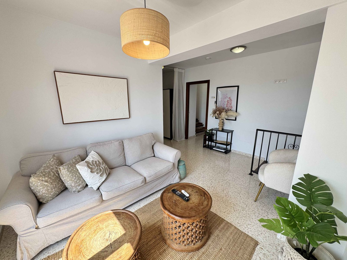 6 Bed Townhouse for sale in La Cala De Mijas Costa Del Sol, Málaga, Spain