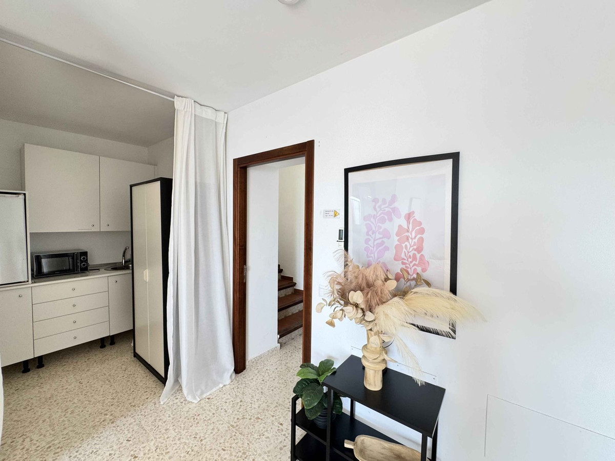 6 Bed Townhouse for sale in La Cala De Mijas Costa Del Sol, Málaga, Spain