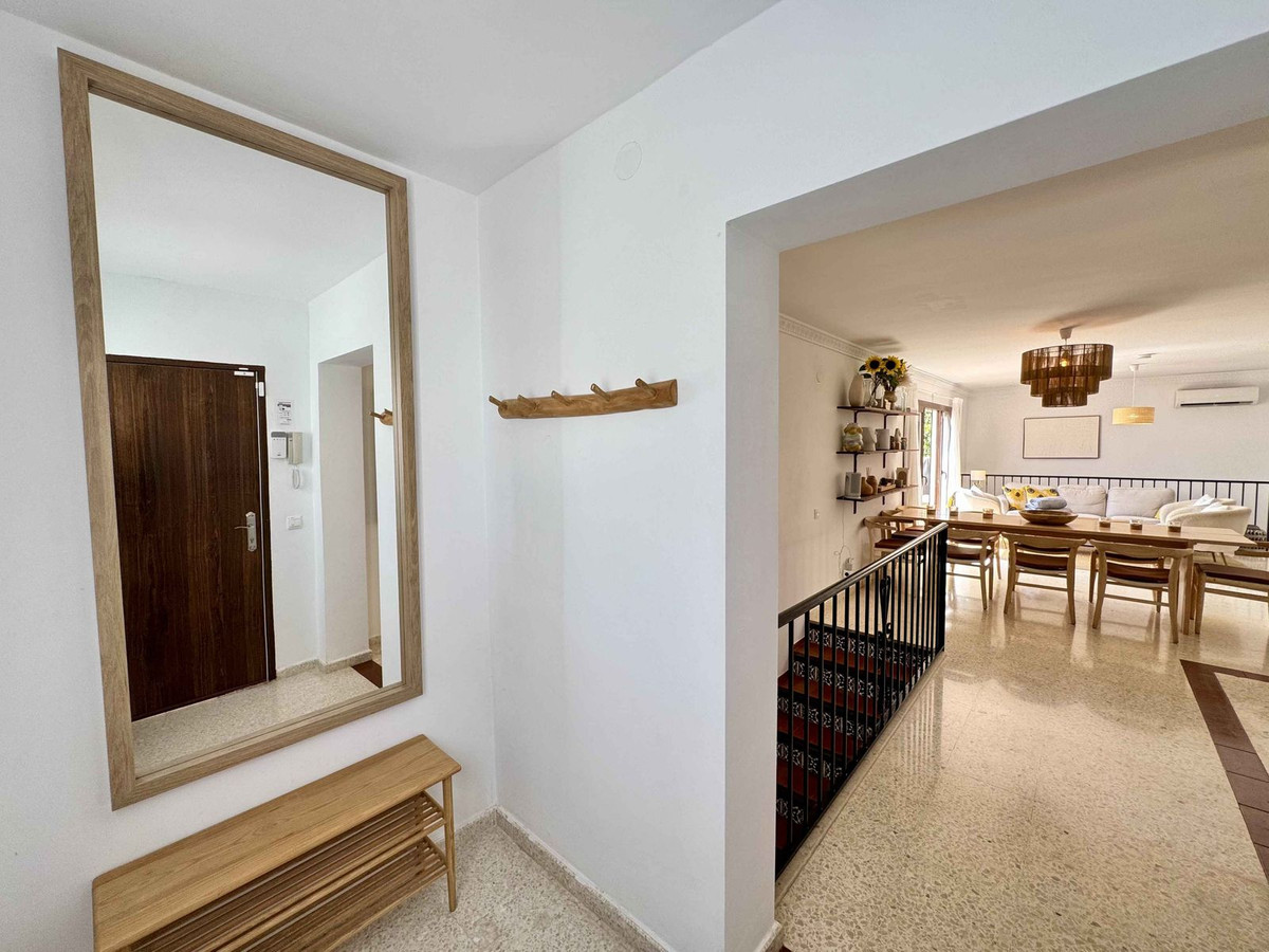 6 Bed Townhouse for sale in La Cala De Mijas Costa Del Sol, Málaga, Spain