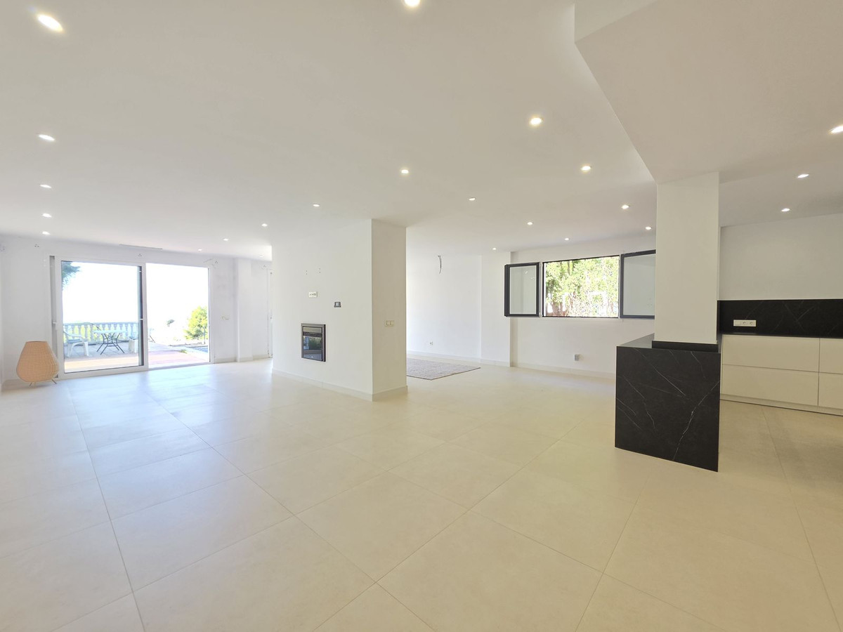 Se vende Pareada de 5 dormitorios en Costa Del Sol, Málaga, España