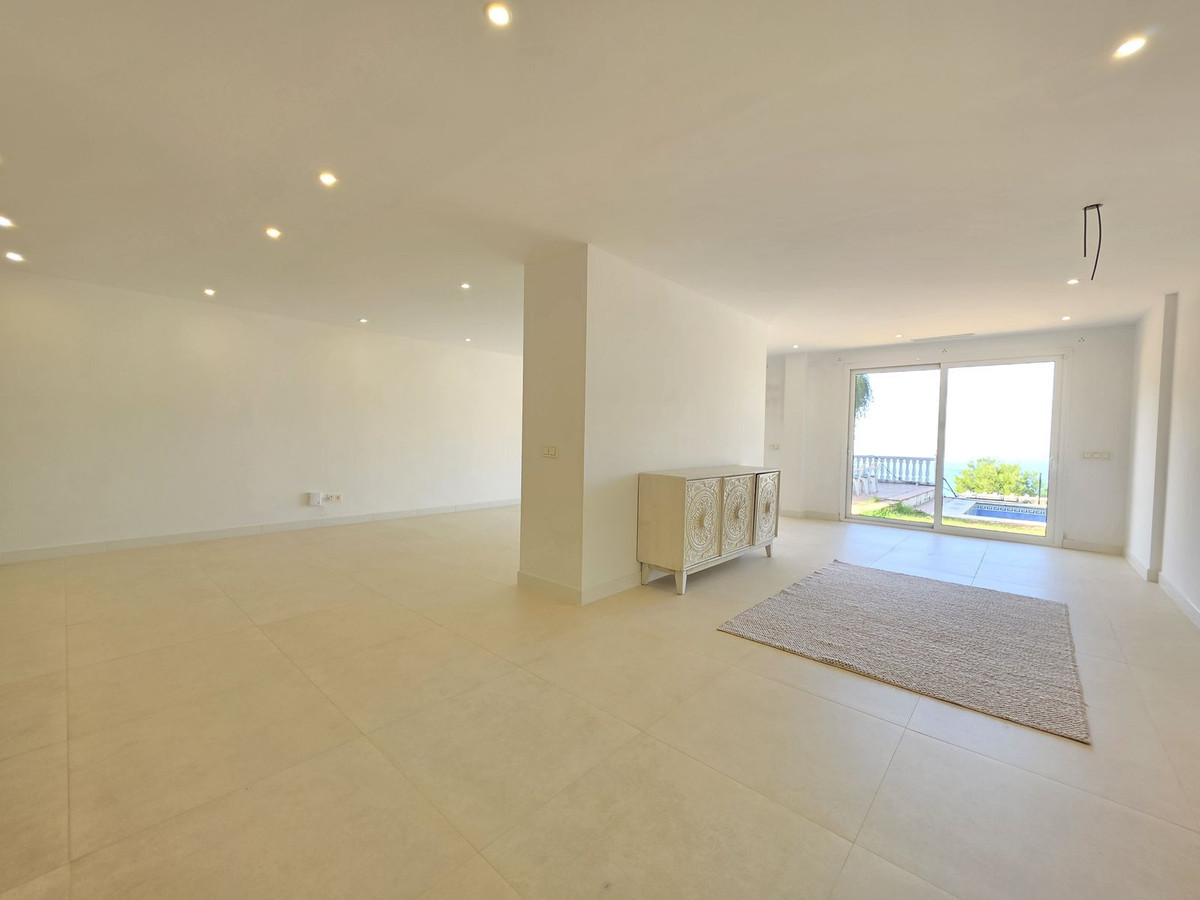 Se vende Pareada de 5 dormitorios en Costa Del Sol, Málaga, España