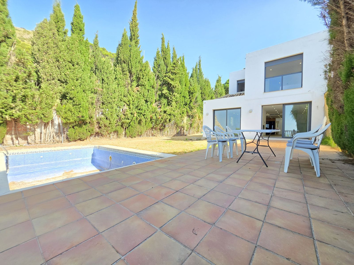 Se vende Pareada de 5 dormitorios en Costa Del Sol, Málaga, España
