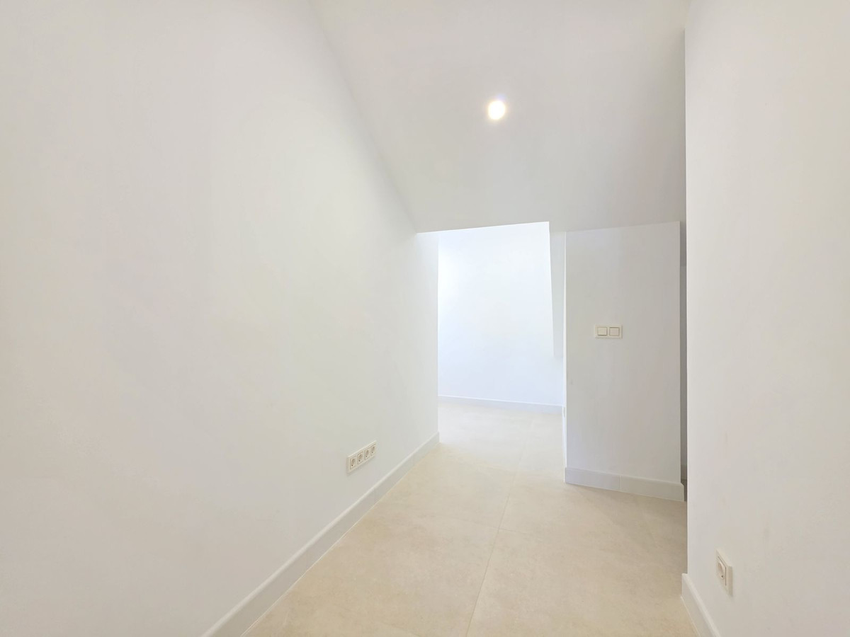 Se vende Pareada de 5 dormitorios en Costa Del Sol, Málaga, España