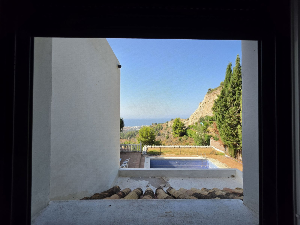 Se vende Pareada de 5 dormitorios en Costa Del Sol, Málaga, España