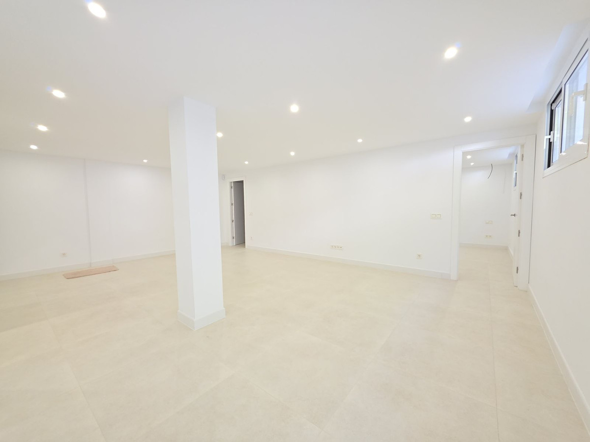 Se vende Pareada de 5 dormitorios en Costa Del Sol, Málaga, España