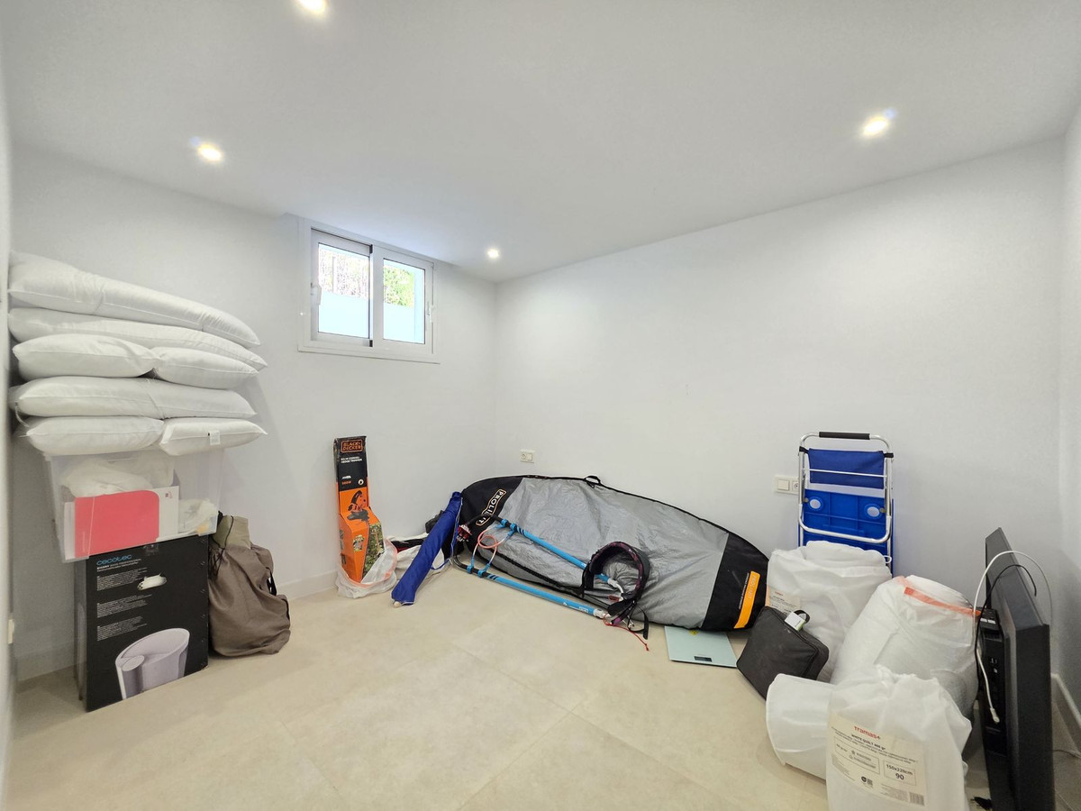 Se vende Pareada de 5 dormitorios en Costa Del Sol, Málaga, España