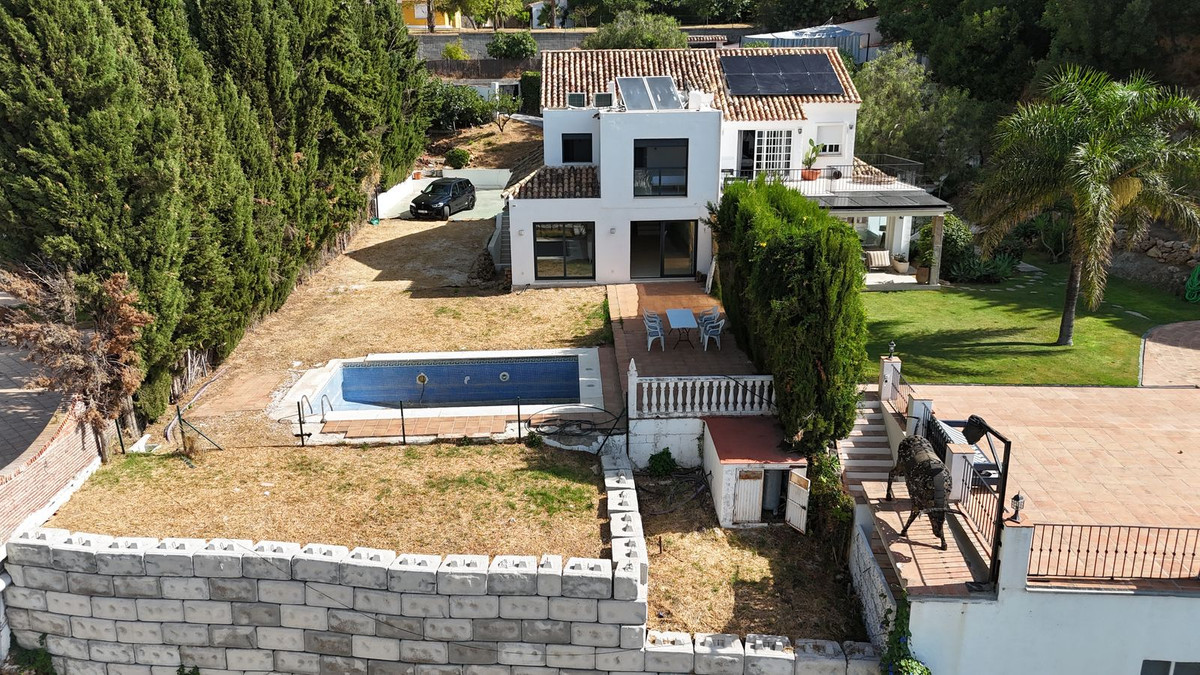 Se vende Pareada de 5 dormitorios en Costa Del Sol, Málaga, España