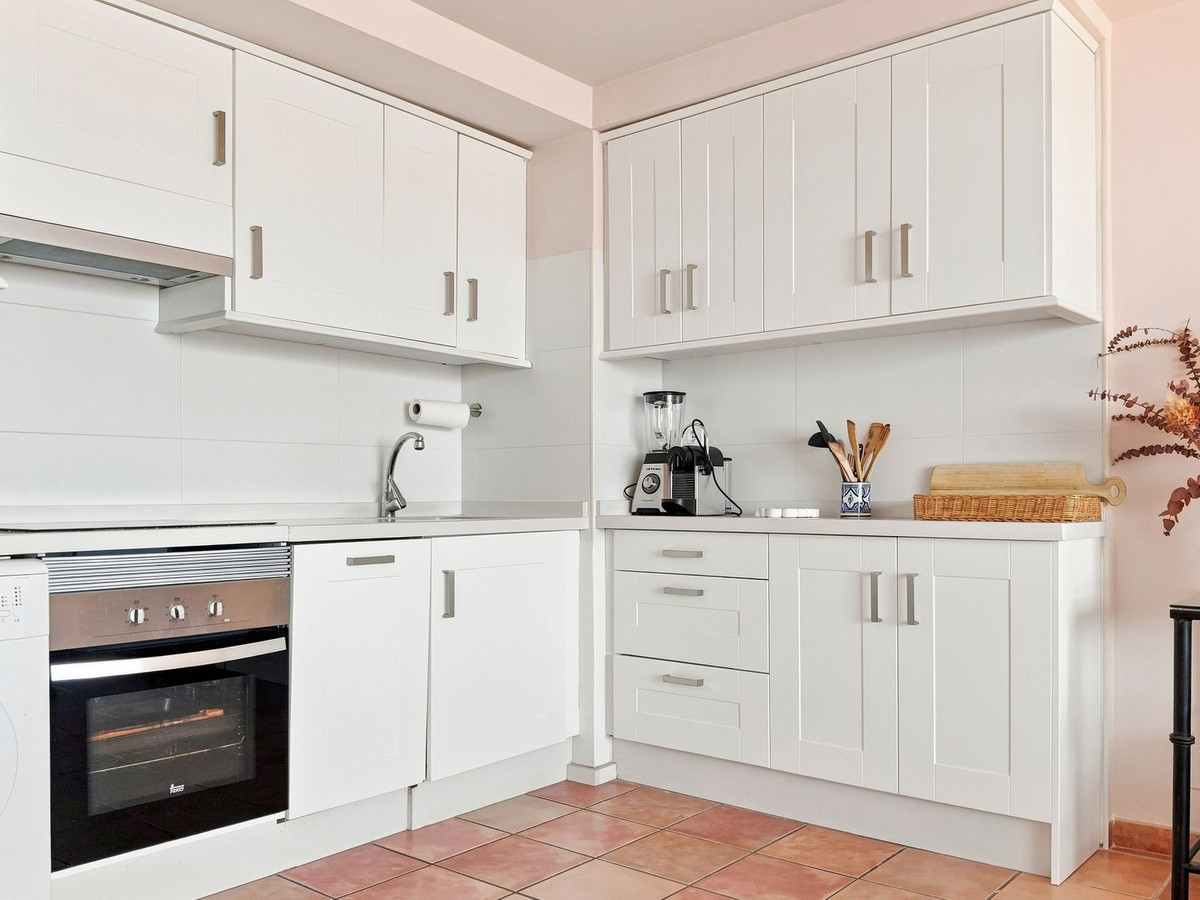 Se vende Apartamento en Planta Última de 2 dormitorios en Costa Del Sol, Málaga, España