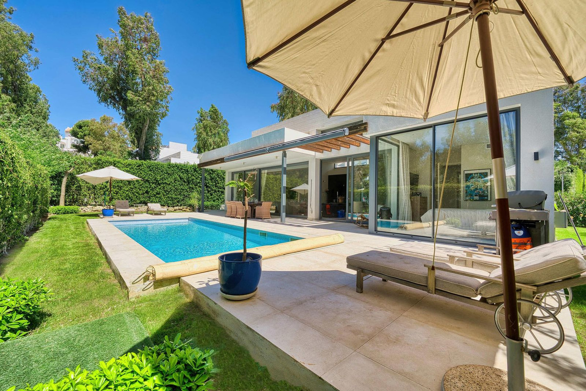 4 Bed Townhouse for sale in Estepona Costa Del Sol, Málaga, Spain
