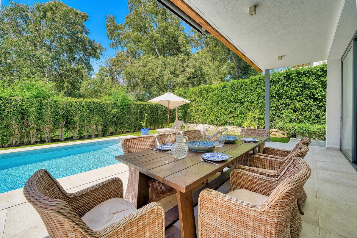 4 Bed Townhouse for sale in Estepona Costa Del Sol, Málaga, Spain