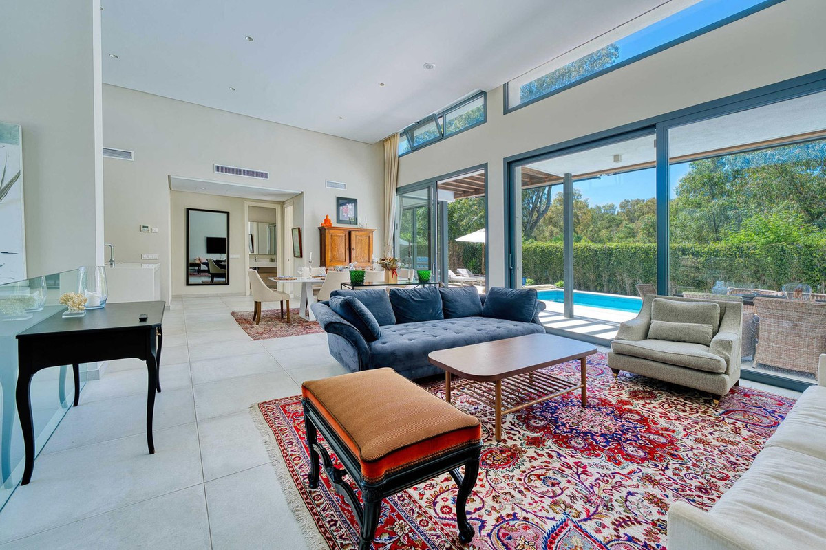 4 Bed Townhouse for sale in Estepona Costa Del Sol, Málaga, Spain