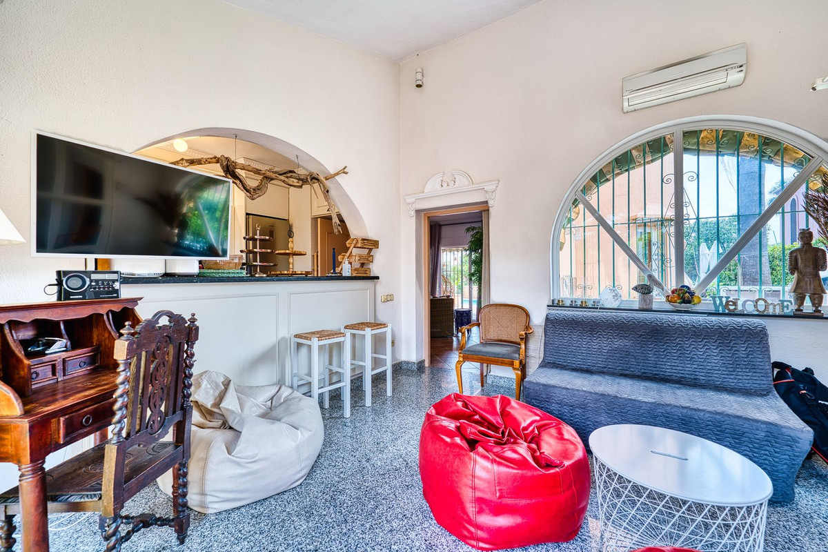 Se vende Villa - Chalet de 3 dormitorios en Costa Del Sol, Málaga, España