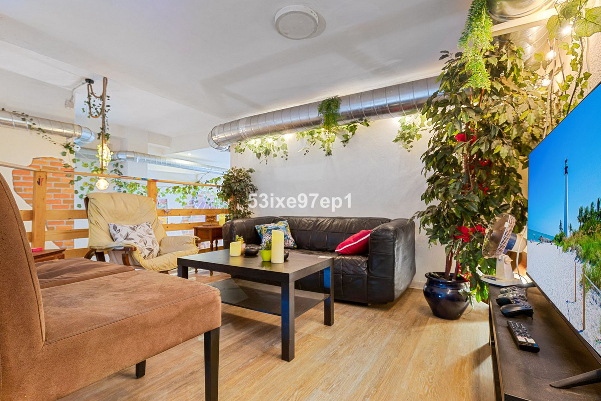 Commercial unit for sale in Fuengirola Costa Del Sol, Málaga, Spain