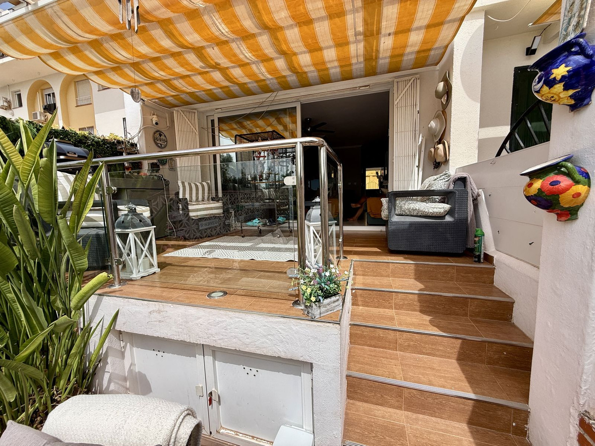Se vende Apartamento Planta Baja de 3 dormitorios en Costa Del Sol, Málaga, España