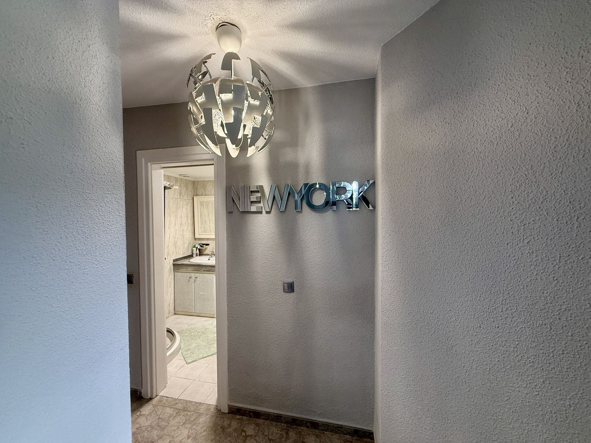 Se vende Apartamento Planta Baja de 3 dormitorios en Costa Del Sol, Málaga, España
