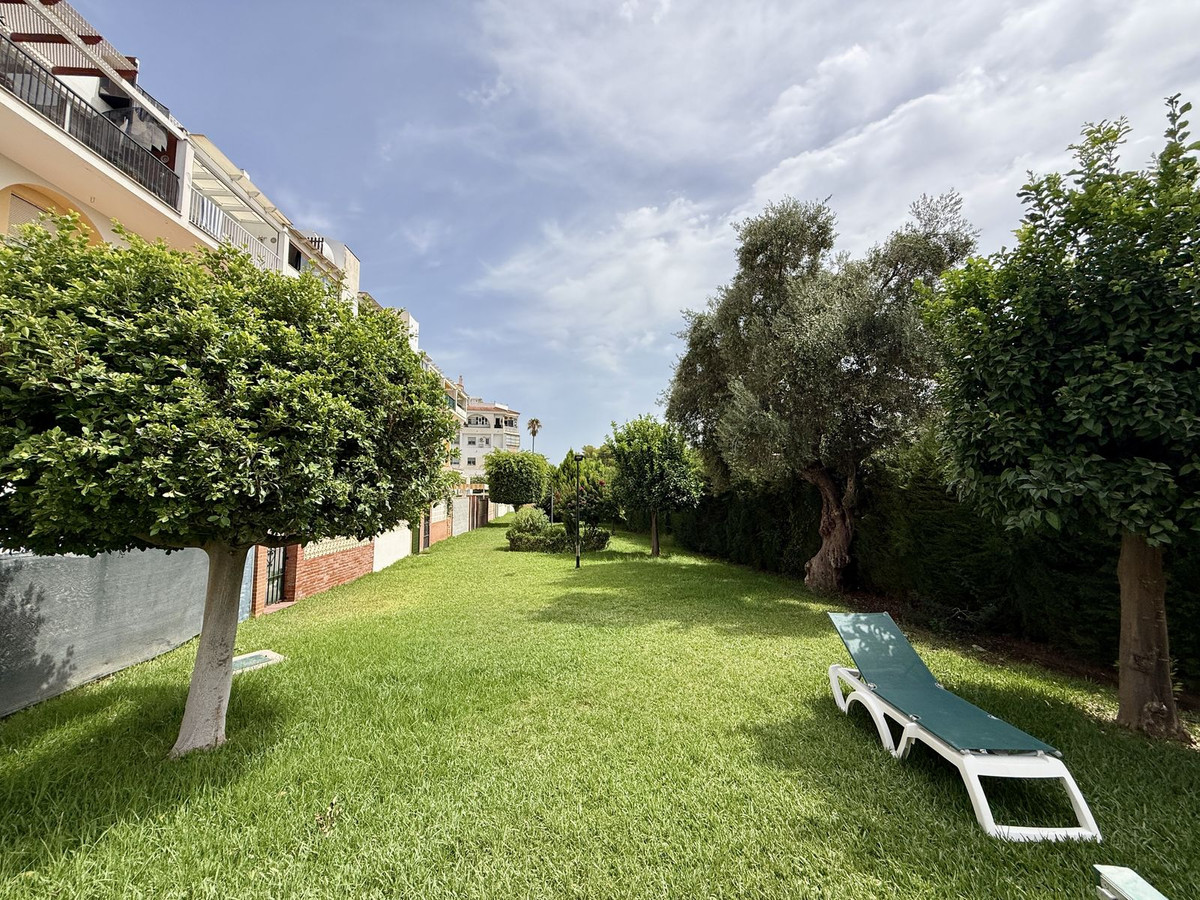 Se vende Apartamento Planta Baja de 3 dormitorios en Costa Del Sol, Málaga, España