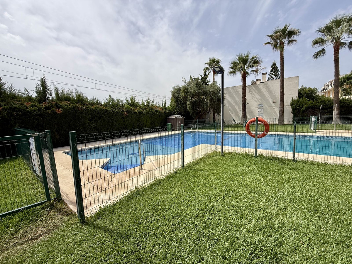 Se vende Apartamento Planta Baja de 3 dormitorios en Costa Del Sol, Málaga, España