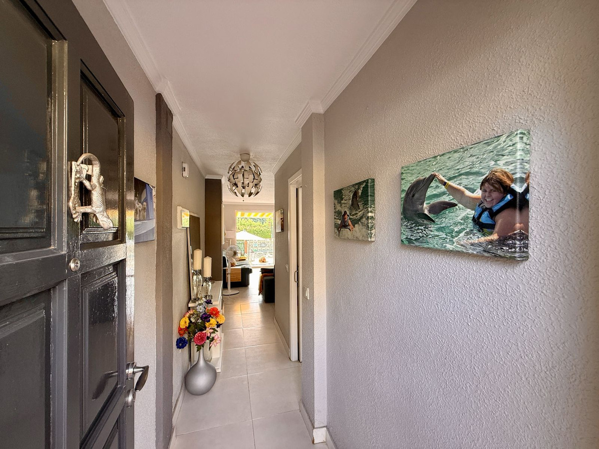 Se vende Apartamento Planta Baja de 3 dormitorios en Costa Del Sol, Málaga, España