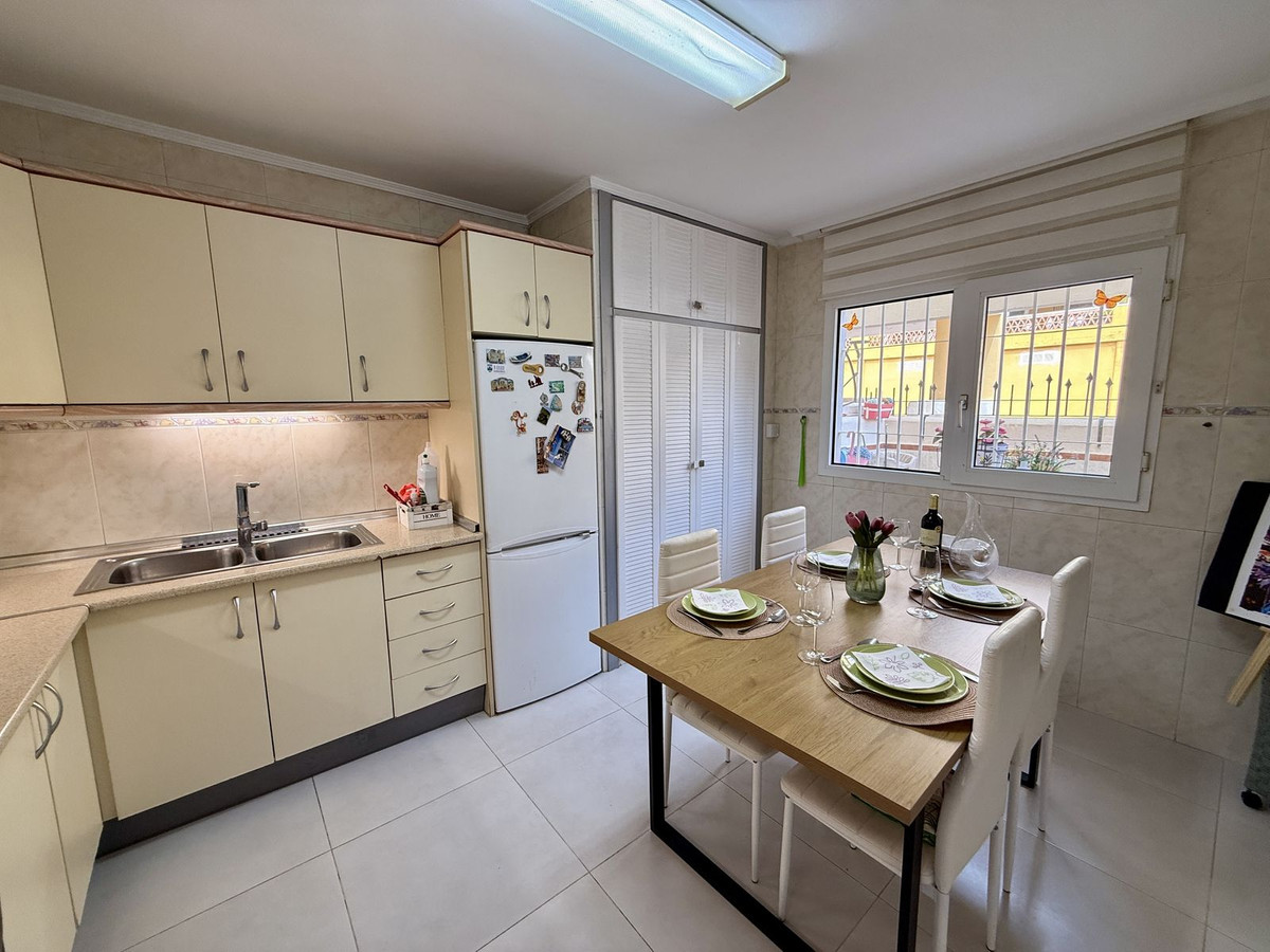 Se vende Apartamento Planta Baja de 3 dormitorios en Costa Del Sol, Málaga, España