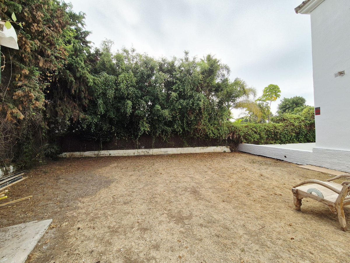 4 Bed Townhouse for sale in Guadalmina Baja Costa Del Sol, Málaga, Spain