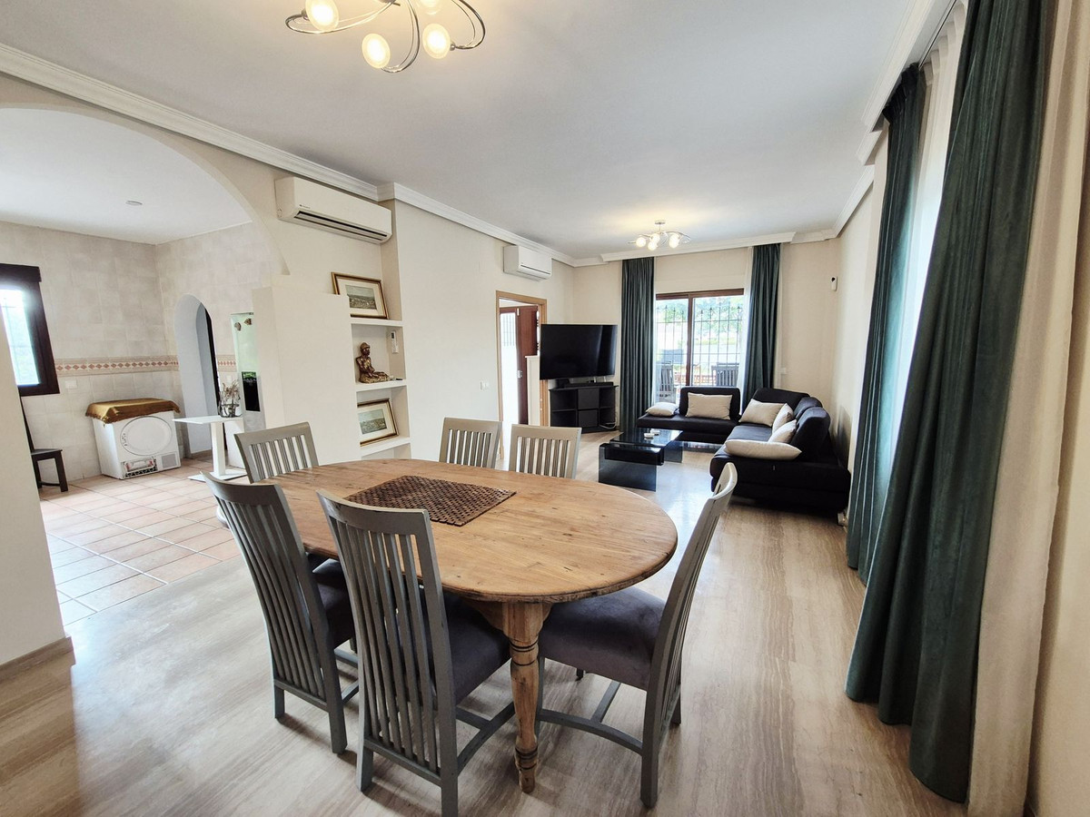 4 Bed Townhouse for sale in Guadalmina Baja Costa Del Sol, Málaga, Spain