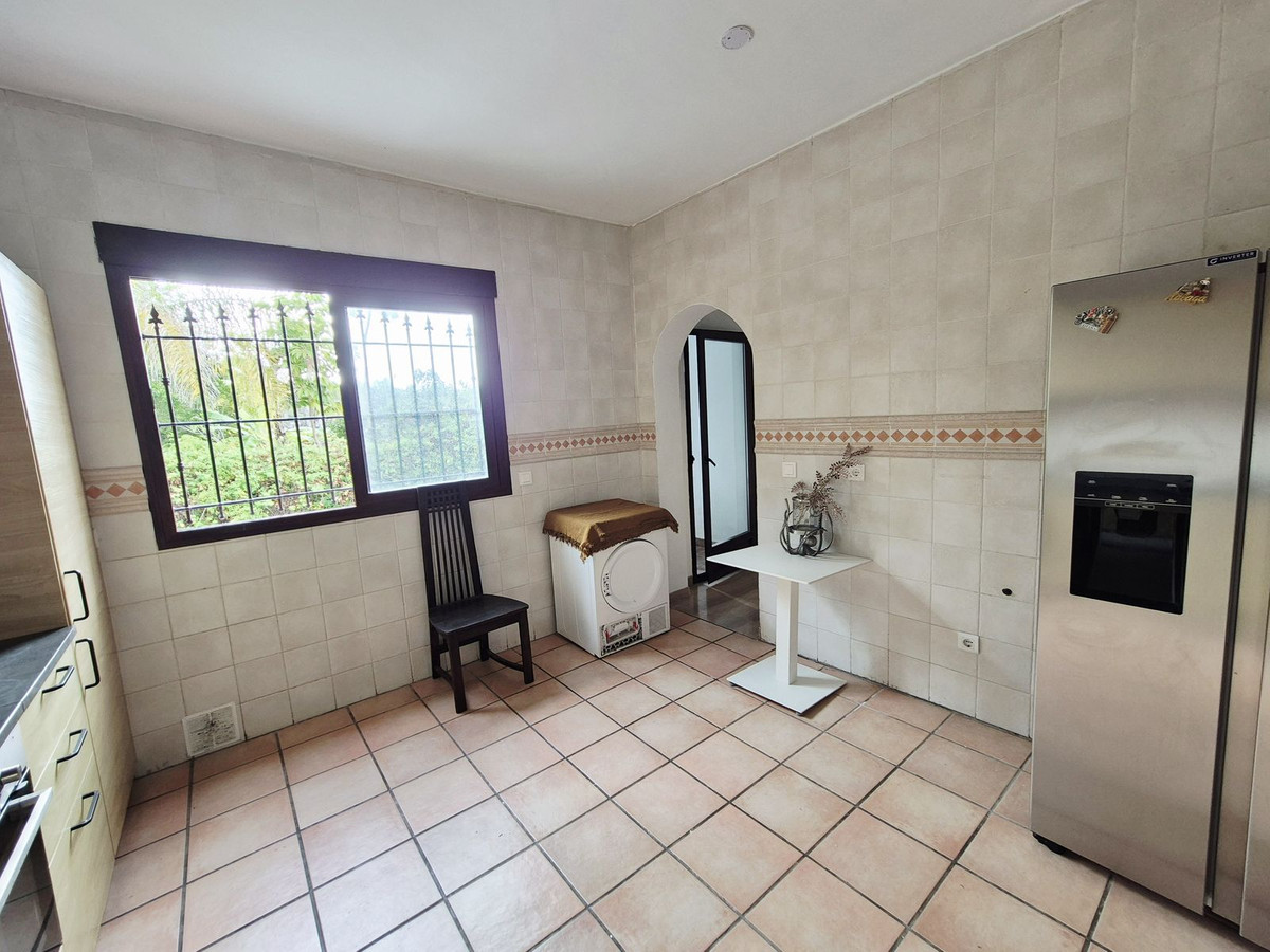 4 Bed Townhouse for sale in Guadalmina Baja Costa Del Sol, Málaga, Spain