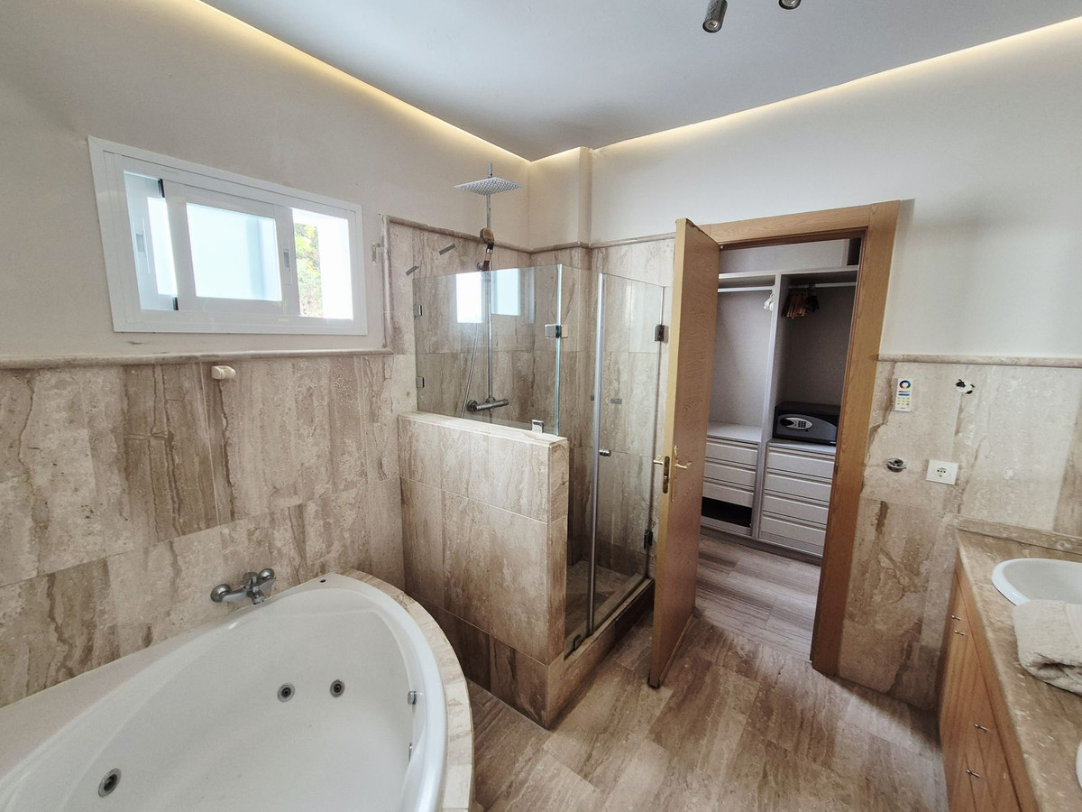 4 Bed Townhouse for sale in Guadalmina Baja Costa Del Sol, Málaga, Spain