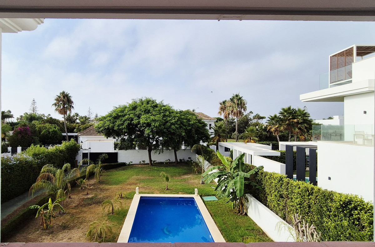 4 Bed Townhouse for sale in Guadalmina Baja Costa Del Sol, Málaga, Spain