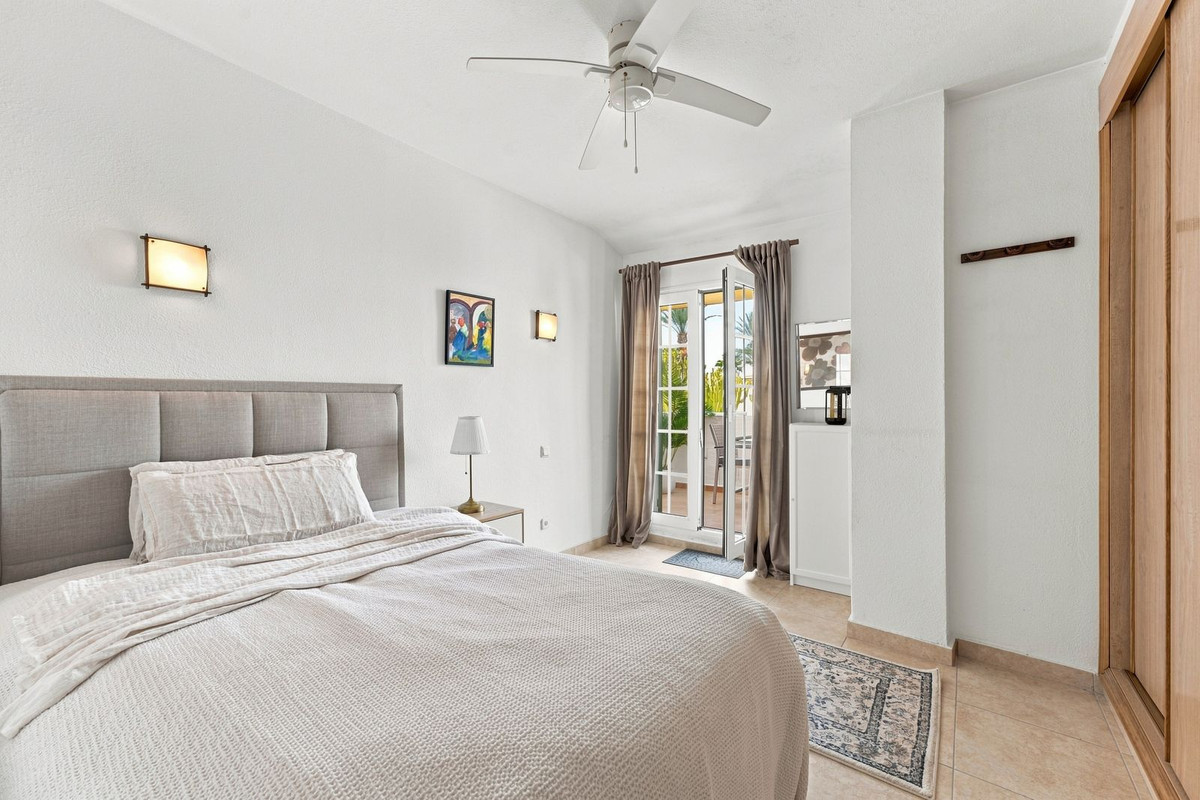2 Bed Apartment for sale in Nueva Andalucía Costa Del Sol, Málaga, Spain