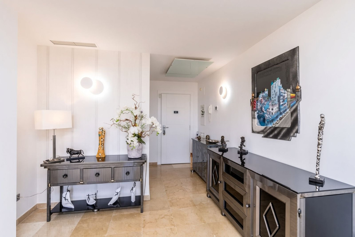Se vende Apartamento Planta Media de 3 dormitorios en Costa Del Sol, Málaga, España