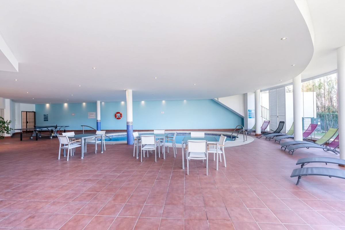 Se vende Apartamento Planta Media de 3 dormitorios en Costa Del Sol, Málaga, España
