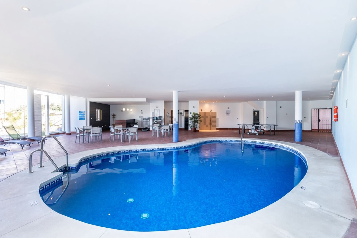 Se vende Apartamento Planta Media de 3 dormitorios en Costa Del Sol, Málaga, España