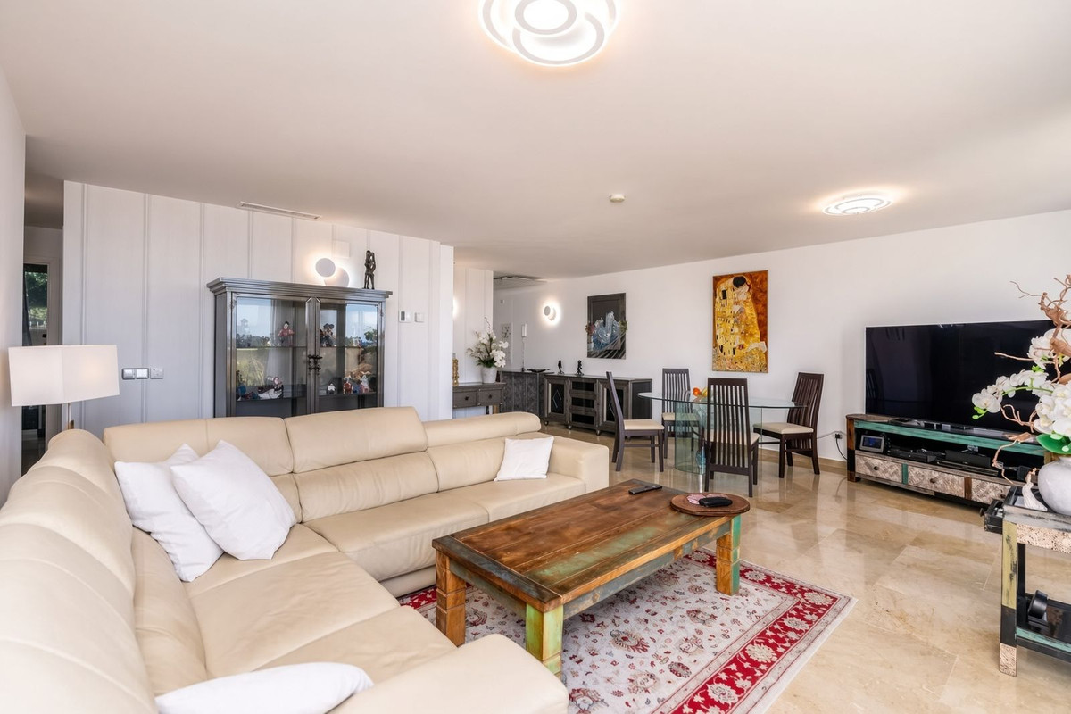 Se vende Apartamento Planta Media de 3 dormitorios en Costa Del Sol, Málaga, España