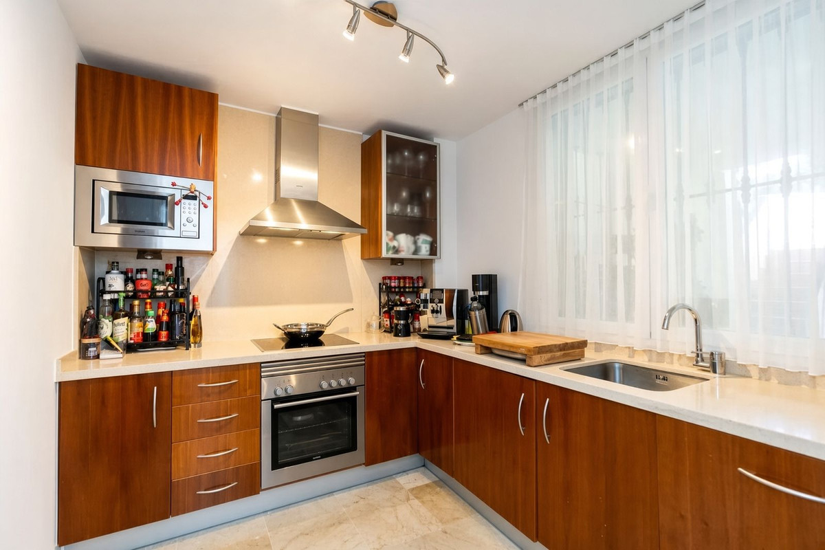 Se vende Apartamento Planta Media de 3 dormitorios en Costa Del Sol, Málaga, España