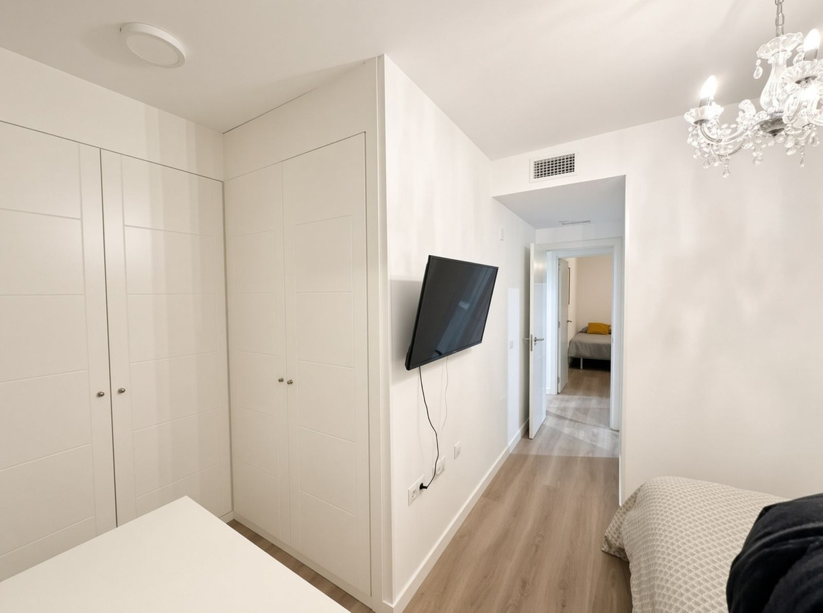 Se vende Apartamento Planta Media de 3 dormitorios en Costa Del Sol, Málaga, España