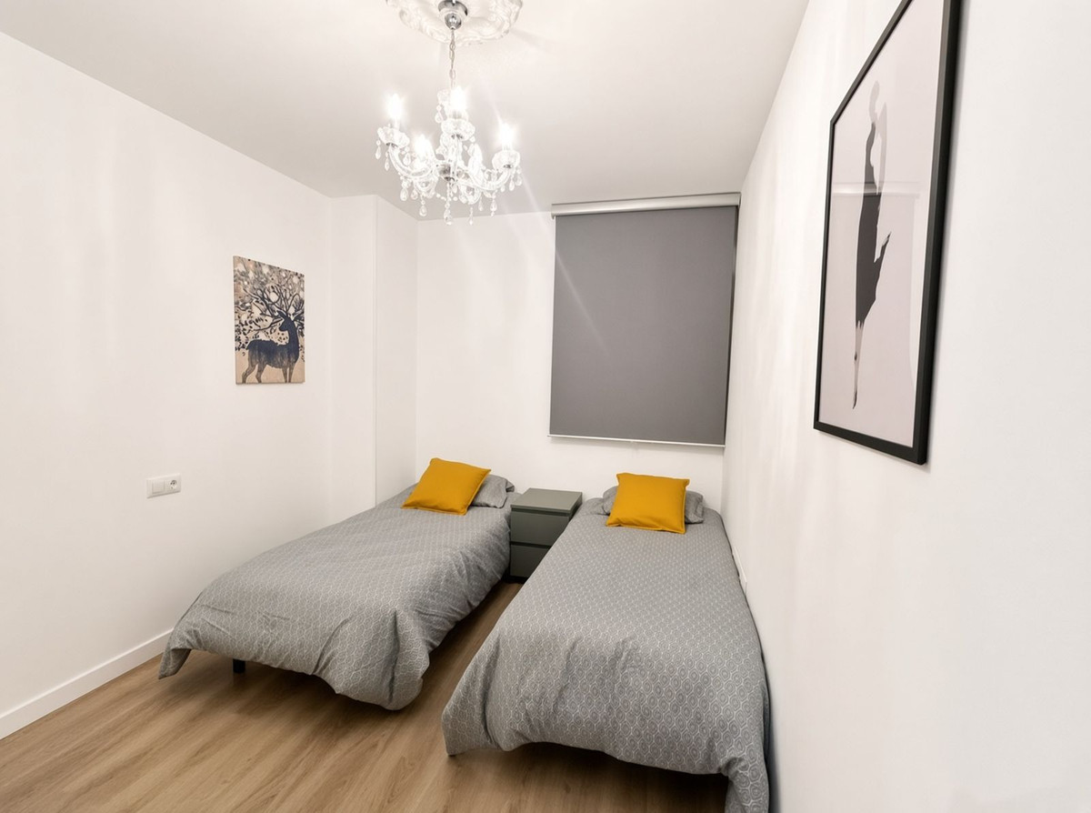 Se vende Apartamento Planta Media de 3 dormitorios en Costa Del Sol, Málaga, España
