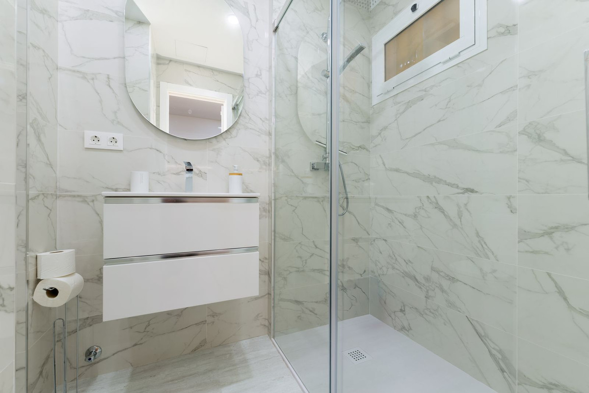 Se vende Apartamento Planta Media de 1 dormitorios en Costa Del Sol, Málaga, España