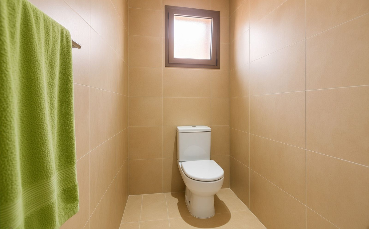Se vende Apartamento Planta Media de 2 dormitorios en Costa Del Sol, Málaga, España