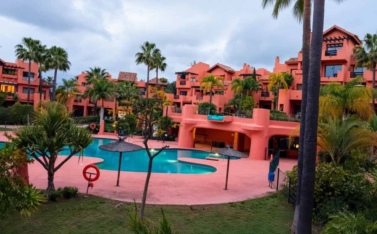 Se vende Apartamento Planta Media de 2 dormitorios en Costa Del Sol, Málaga, España