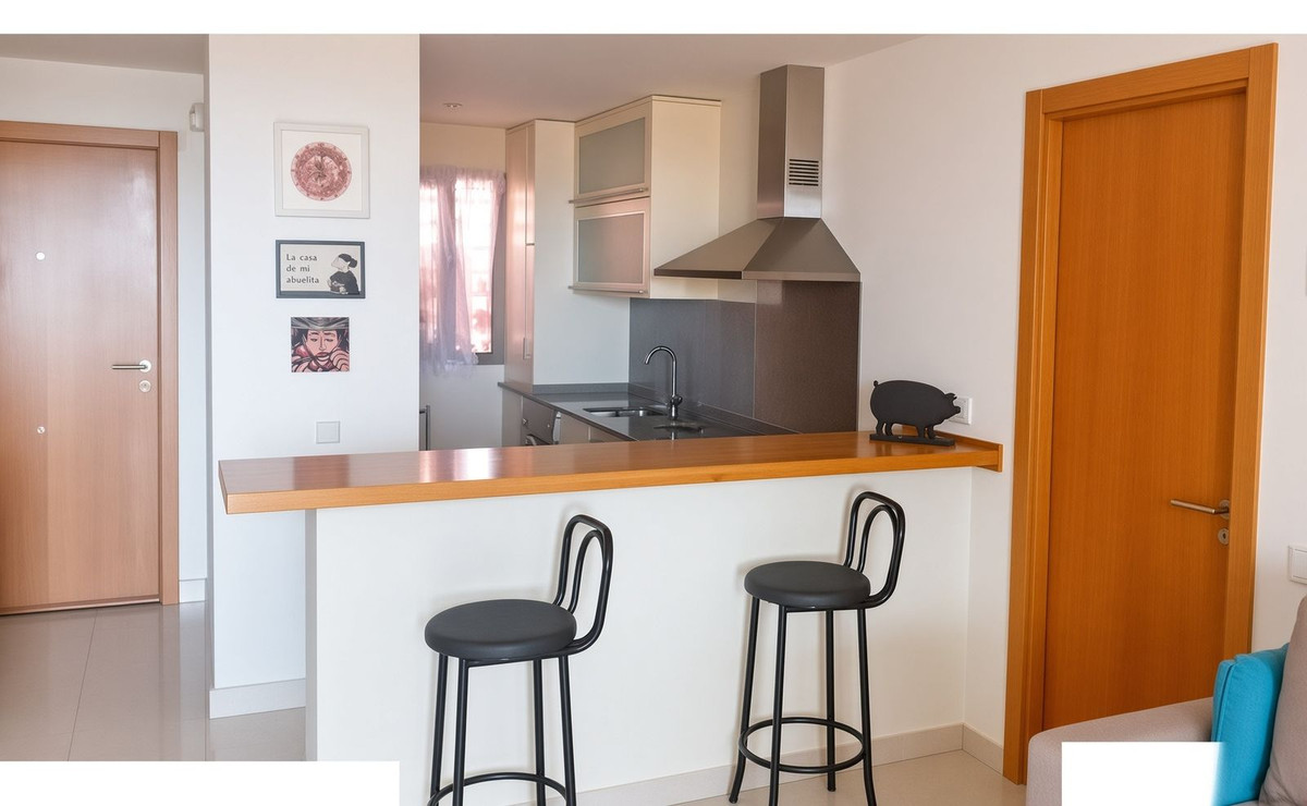 Se vende Apartamento Planta Media de 2 dormitorios en Costa Del Sol, Málaga, España