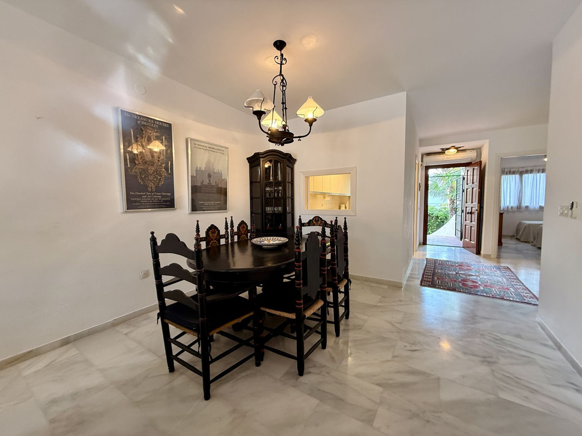 Se vende Apartamento en Planta Última de 2 dormitorios en Costa Del Sol, Málaga, España
