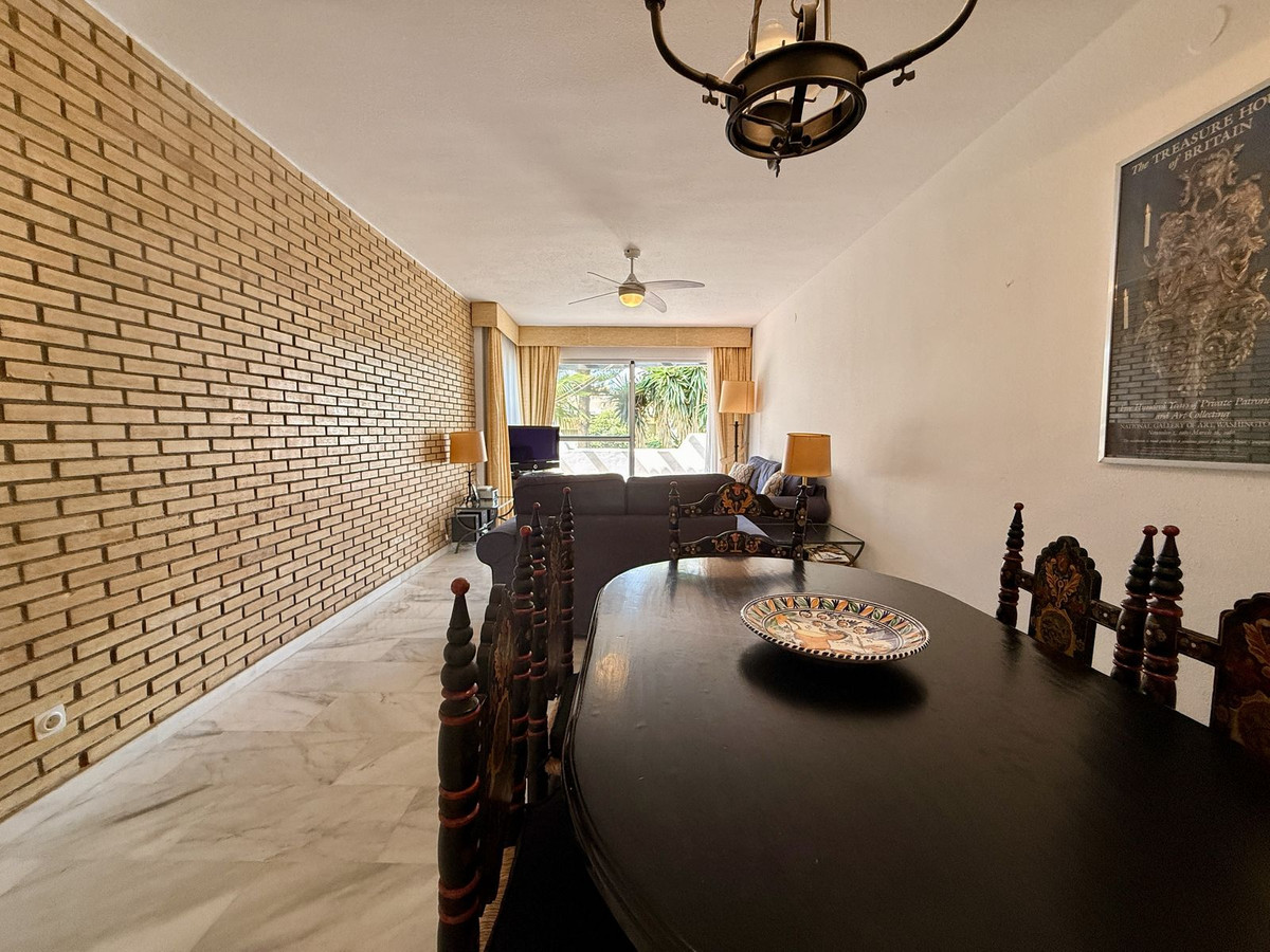 Se vende Apartamento en Planta Última de 2 dormitorios en Costa Del Sol, Málaga, España