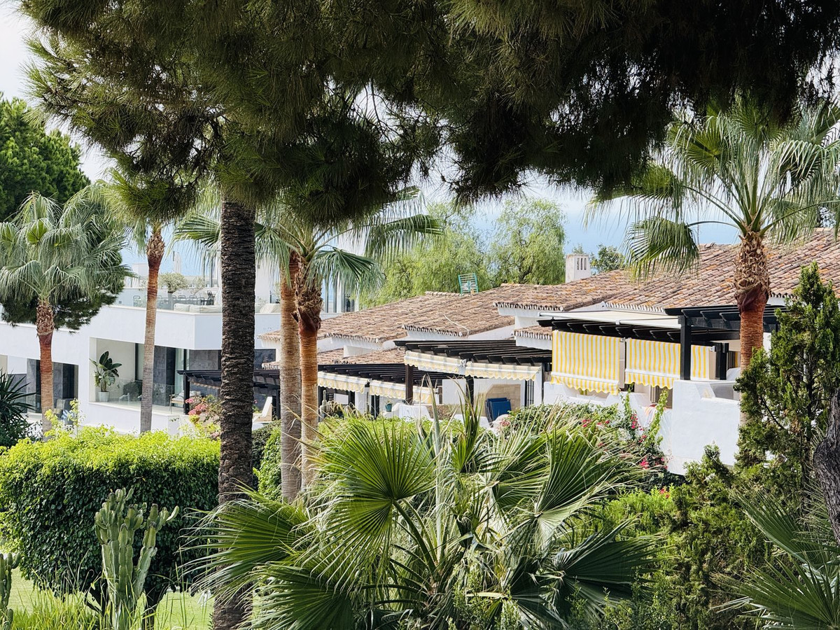 Se vende Apartamento en Planta Última de 2 dormitorios en Costa Del Sol, Málaga, España