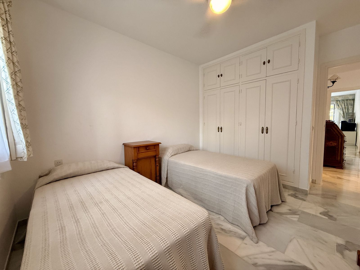 Se vende Apartamento en Planta Última de 2 dormitorios en Costa Del Sol, Málaga, España