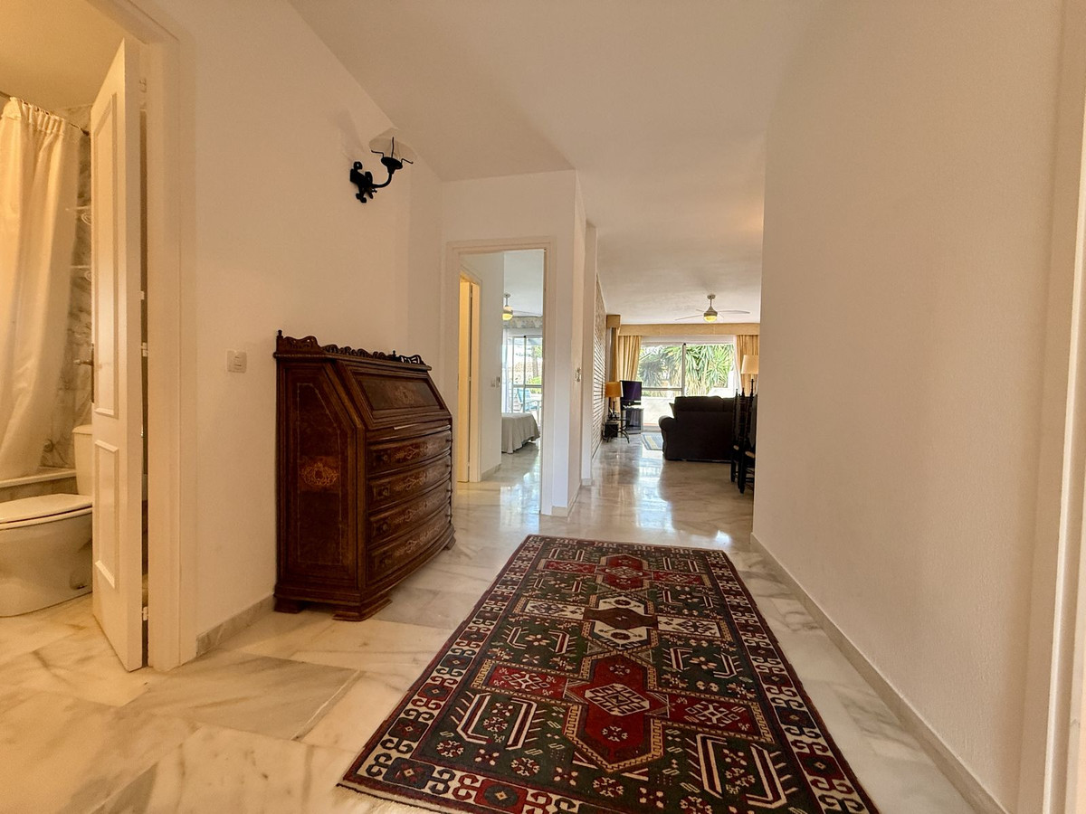 Se vende Apartamento en Planta Última de 2 dormitorios en Costa Del Sol, Málaga, España